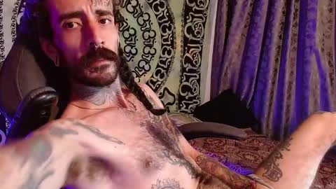 OMAR online show from April 4, 7:16 am