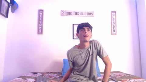 Snapshot of harrythomson1 chatting on January 15, 4:57 am harry thomson online show from January 15, 4:57 am