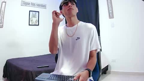 harry thomson online show from November 29, 11:51 pm