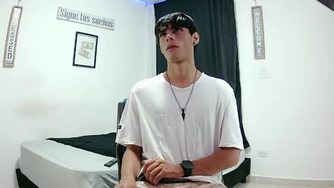 harry thomson online show from April 7, 11:27 pm