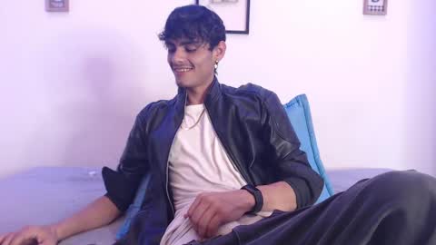 Snapshot of harrythomson1 chatting on February 21, 11:54 pm harry thomson online show from February 21, 11:54 pm