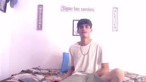 Snapshot of harrythomson1 chatting on January 24, 2:08 pm harry thomson online show from January 24, 2:08 pm