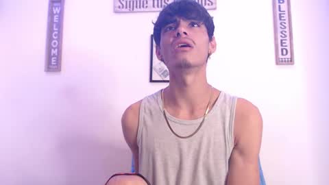 Snapshot of harrythomson1 chatting on February 23, 10:42 pm harry thomson online show from February 23, 10:42 pm