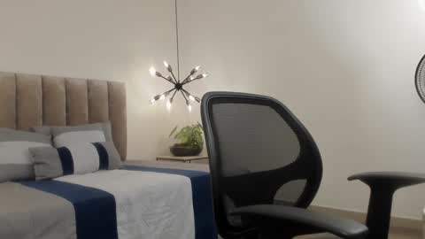 Harry Jones online show from February 1, 5:37 pm