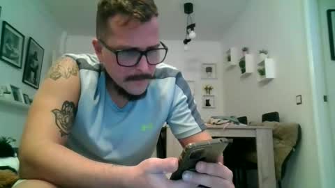 haze_john online show from April 7, 6:41 pm