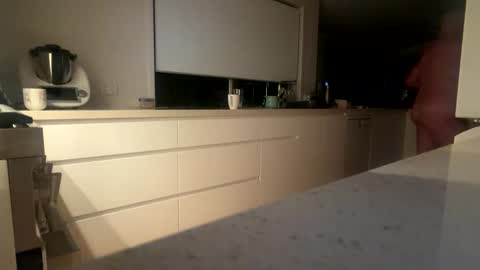 h babe online show from February 23, 6:20 pm