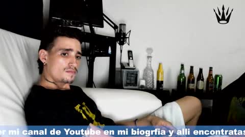 Snapshot of hell_boy66 chatting on September 27, 2:53 am Eros online show from September 27, 2:53 am