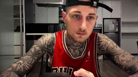 hellacozy online show from February 10, 1:38 pm