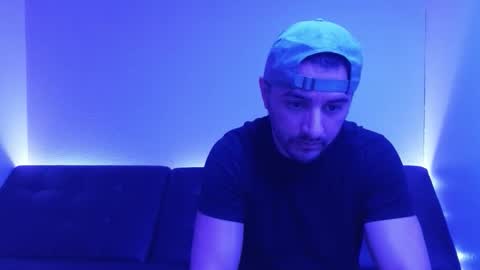 HENNIDRIP online show from January 12, 4:27 am