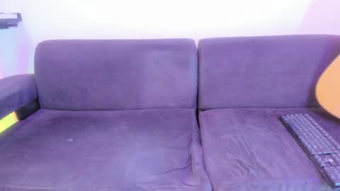 henrik_senn online show from April 17, 10:40 am