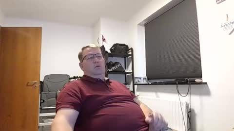 henrikrp1971 online show from October 25, 3:47 pm