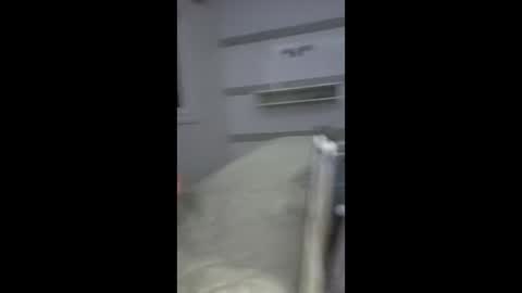 henriqueford6 online show from February 18, 6:22 am