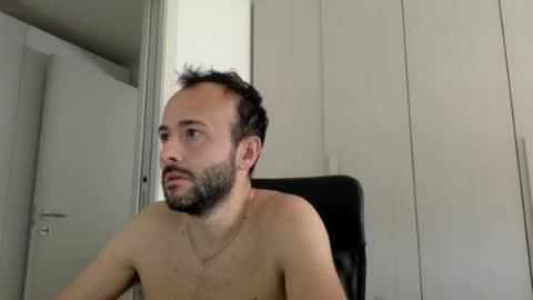hhombre online show from June 15, 7:44 am