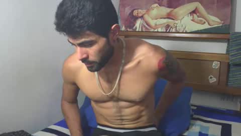 hideonbush online show from February 12, 4:46 pm