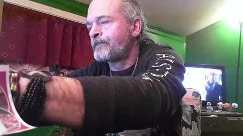 hippiedad333 online show from February 24, 12:12 am