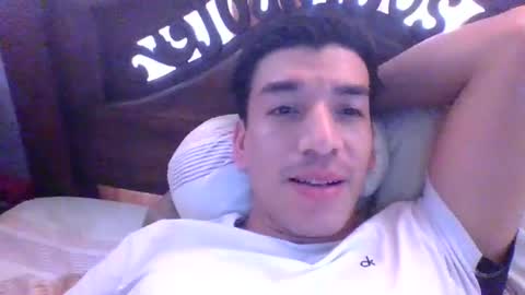 hola_soy_fauri online show from October 27, 8:33 pm