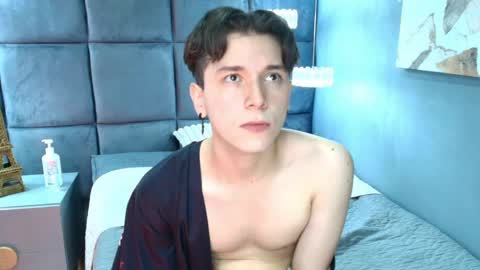 Holland online show from April 10, 2:02 pm