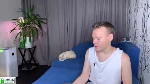 holy_eggs_00 online show from October 29, 5:27 pm