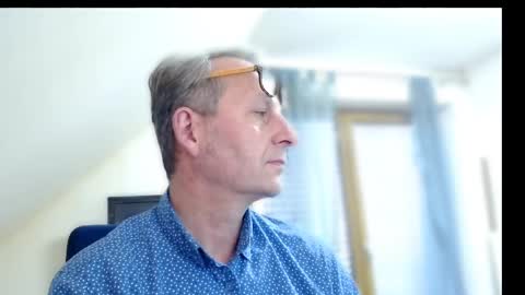 Snapshot of hondowill chatting on January 21, 9:28 am Bernd online show from January 21, 9:28 am