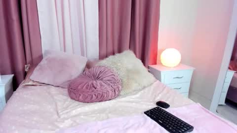 honeymoon_sariel online show from October 27, 8:44 pm