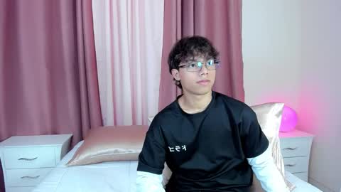 honeymoon_sariel online show from December 1, 8:56 pm