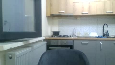 Snapshot of horny_couple9600 chatting on October 5, 10:03 pm horny_couple9600 online show from October 5, 10:03 pm