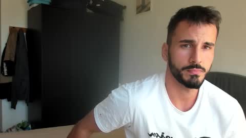 hornyasfuckk33 online show from November 5, 1:46 pm