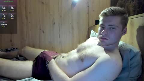 Max online show from March 8, 8:24 pm