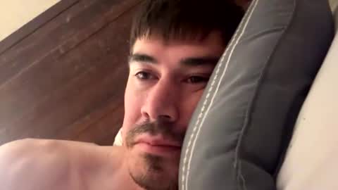 Justin 7 inches online show from April 16, 1:16 am