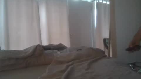 hornyslutass online show from May 9, 6:47 am