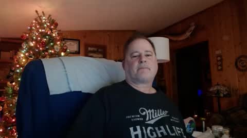 Snapshot of horsebigballs chatting on January 19, 5:15 am horsebigballs online show from January 19, 5:15 am