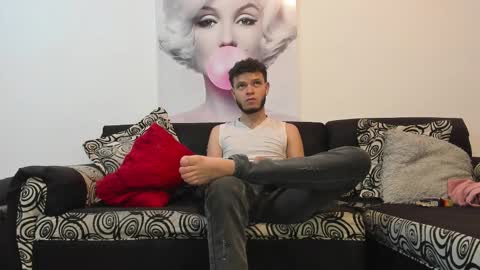 hot bad boy69 online show from September 25, 7:35 pm