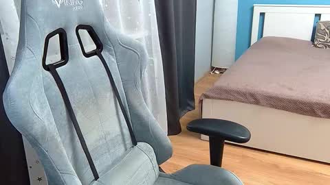 hot_cap_77 online show from February 13, 6:35 pm