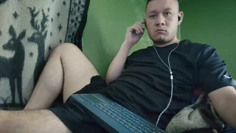 hot_guy36 online show from April 3, 5:32 pm