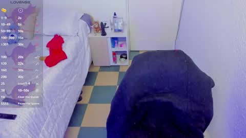 Alejandro online show from April 29, 10:38 pm