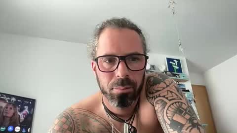 letmedoo2 online show from December 22, 12:27 pm