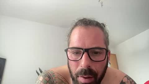 letmedoo2 online show from January 6, 10:13 am