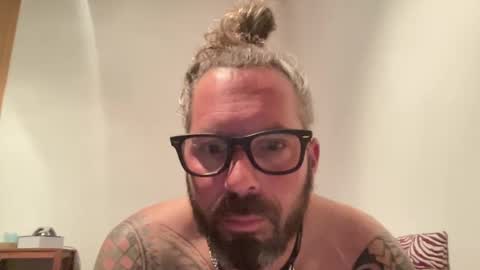 letmedoo2 online show from February 16, 5:15 pm