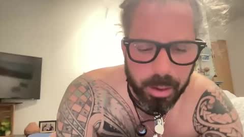 letmedoo2 online show from March 2, 9:30 pm