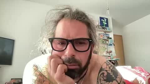 letmedoo2 online show from January 27, 11:11 am