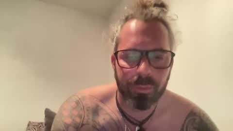 letmedoo2 online show from January 1, 5:55 pm