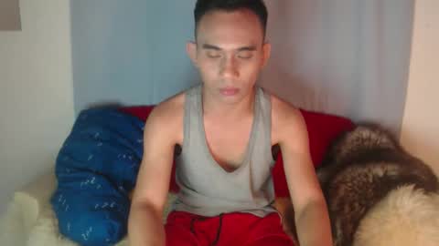 hotasianguyxxx online show from December 2, 10:59 pm