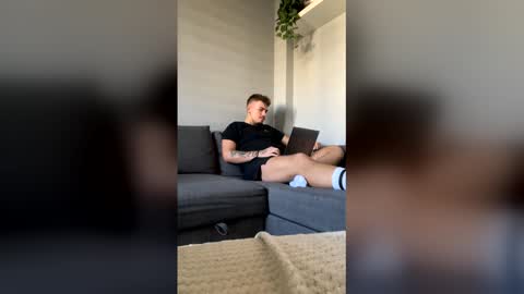 hotbro05 online show from March 8, 1:26 pm