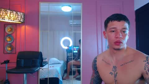 Hussain   aaron and Ekko online show from April 9, 8:04 pm