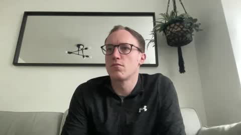 hotholby86 online show from February 9, 12:30 pm