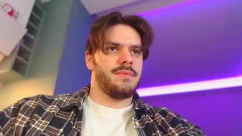 Snapshot of hotpolishsausage chatting on February 13, 11:37 pm Jason online show from February 13, 11:37 pm