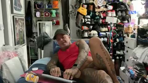 hotstuff775616 online show from March 21, 3:10 am