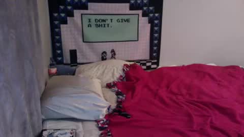 hott25guy online show from February 20, 3:12 am