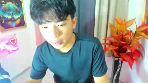 hottestloues online show from April 3, 3:36 am