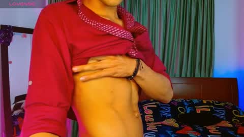 stiven online show from March 11, 11:37 pm